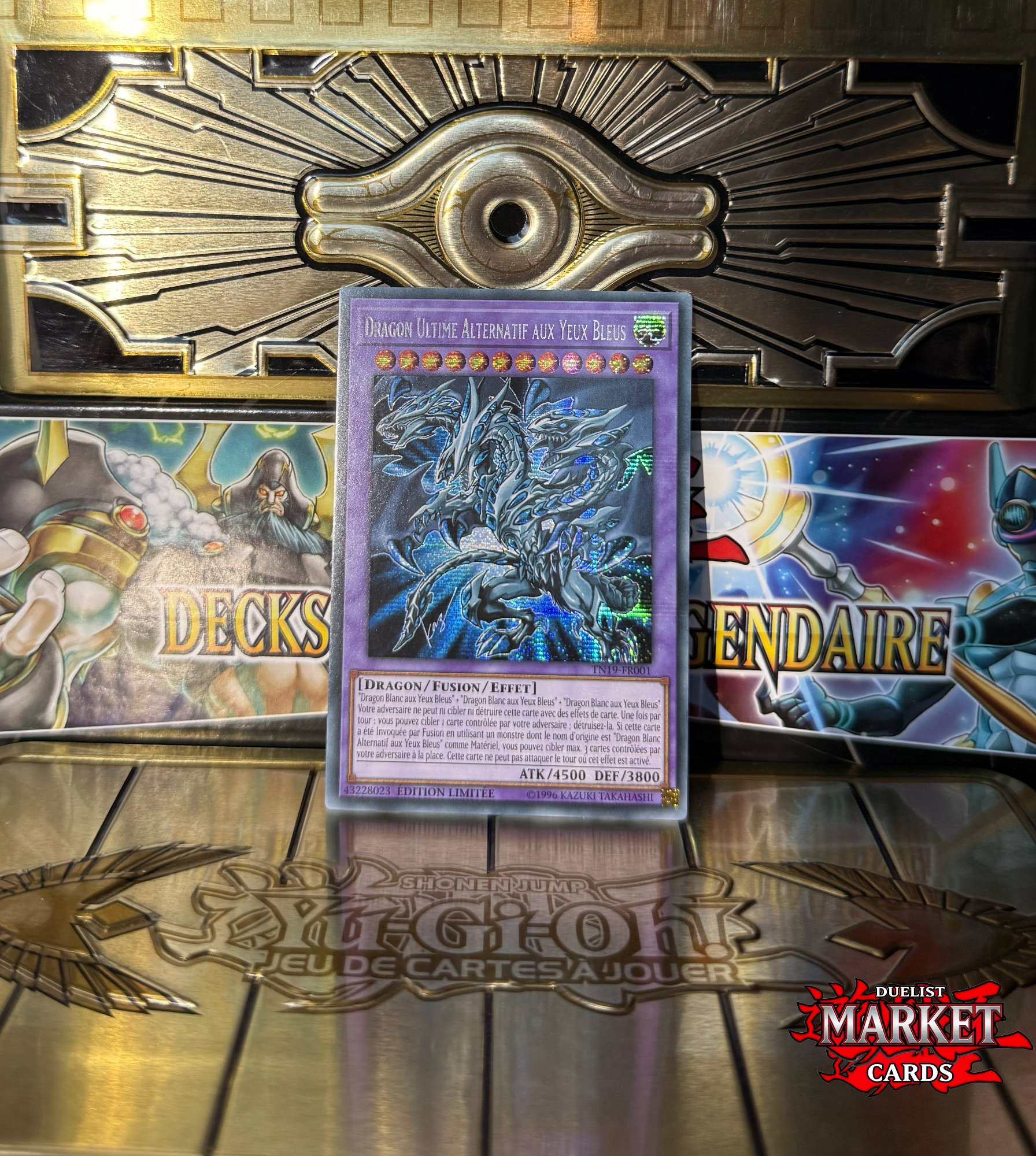 Dragon Alternatif aux Yeux Bleus